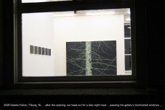 2009-Blick-in-der-Nacht-nach-der-Vernissage-in-die-Galerie-KOKON-Tilburg-