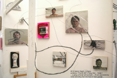 2012-Galerie-Teapot-Koeln-Ausstellung-FOLGE-MIR-.-Detail-1-